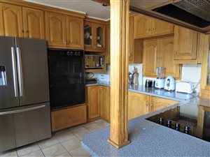 4 Bed House in Bergsig