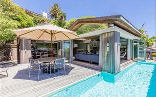 4 Bedroom House in Clifton