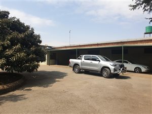 200 m² Commercial space in Brentwood Park
