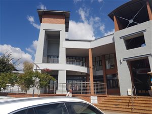 126 m² Commercial space in Zwartkop