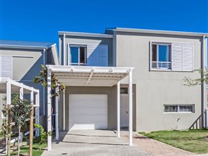3 Bed House in Somerset Lakes