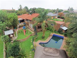 4 Bed House in Del Judor