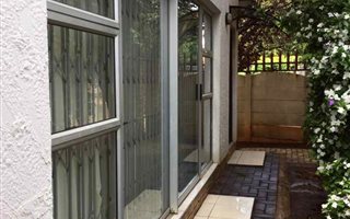 1 Bedroom Garden Cottage in Allen Grove