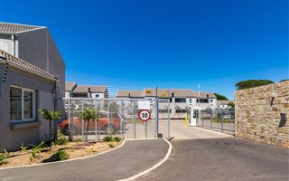 2 Bedroom Apartment in Paarl Central East