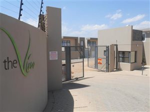 408 m² Land available in North Riding