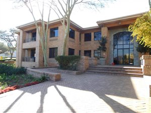 242 m² Office Space in Bryanston