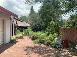 5 Bed House in Meyerville