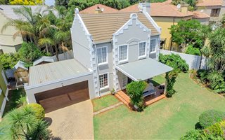 3 Bedroom House in Rietvalleirand