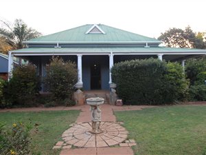 5 Bed House in Riviera