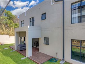 2 Bed Townhouse in Bryanston