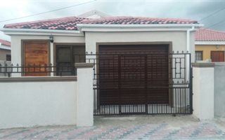 3 Bedroom House in Blue Downs