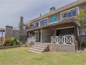 12 Bed House in Strandfontein