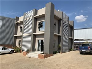 504 m² Industrial space in Monavoni