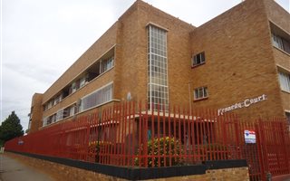 1 Bedroom Apartment in Kenilworth
