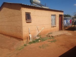 2 Bed House in Lehae