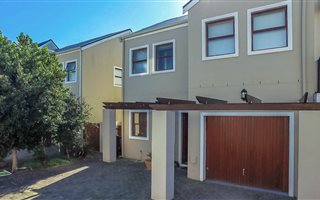3 Bedroom Cluster in Welgevonden Estate