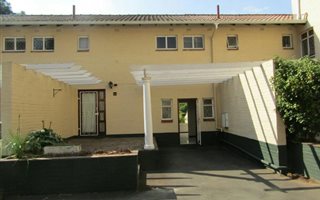2 Bedroom Townhouse in Wembley