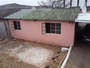 2 Bed House in Austerville