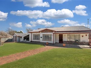 3 Bed House in Rensburg