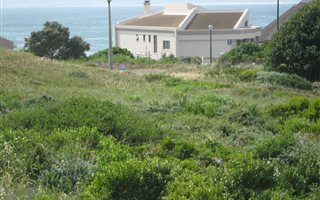 516 m² Land available in Perlemoenbaai