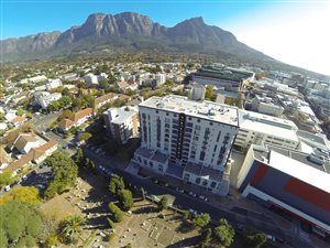 2 Bed Apartment in Claremont Upper