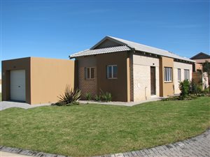 3 Bed House in Pacaltsdorp