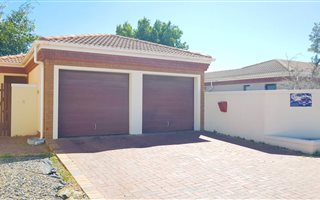 3 Bedroom House in Kleinbosch