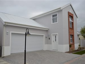 3 Bed Townhouse in Durbanville Central