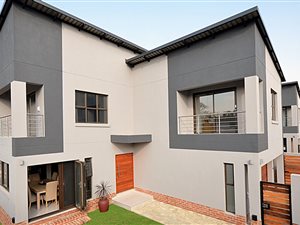 4 Bedroom Cluster in Bryanston