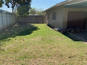 1050 m² Commercial space in Avoca