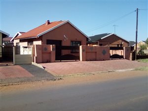 3 Bed House in Sebokeng Zone 14
