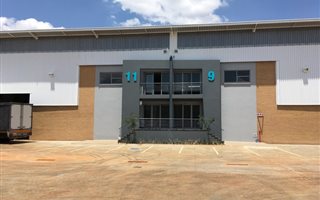 628 m² Industrial space in Pomona