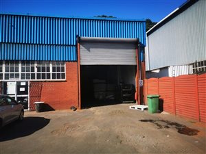850 m² Commercial space in Bluff