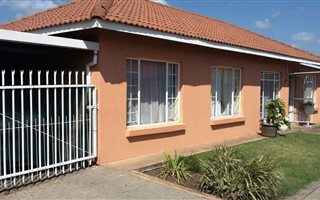 3 Bedroom Townhouse in Brits