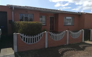 3 Bedroom House in Bishop Lavis