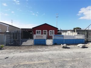 2 Bed House in Philippi