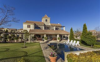 2 Bedroom Apartment in Lonehill