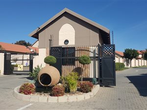 2 Bed Townhouse in Noordwyk