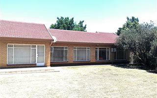 4 Bedroom House in Three Rivers East