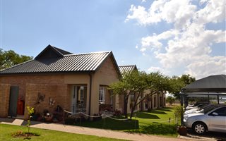 2 Bedroom Apartment in Bendor