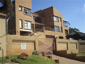 4 Bed House in Glenvista