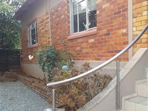 4 Bed House in Sydenham