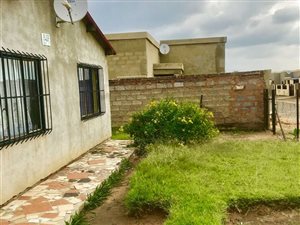 2 Bed House in Tsakane