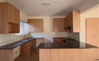 3 Bedroom Townhouse in Sinoville