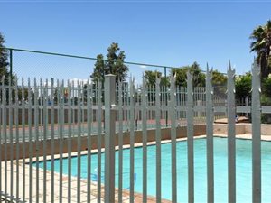 3 Bed Duplex in Alberton