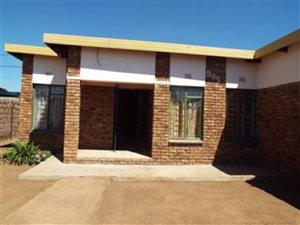 3 Bed House in Lethlabile