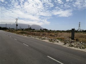 4.2 ha Land available in Philippi