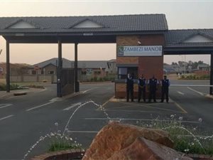 785 m² Land available in Derdepoort