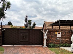 5 Bed House in Petersfield