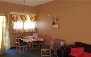 1 Bedroom Flat in Kimberley Central